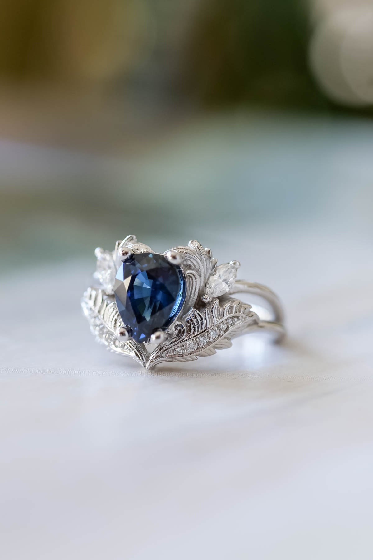 Vintage 14K Gold Diamond Halo Witches Heart Sapphire Ring – Boylerpf
